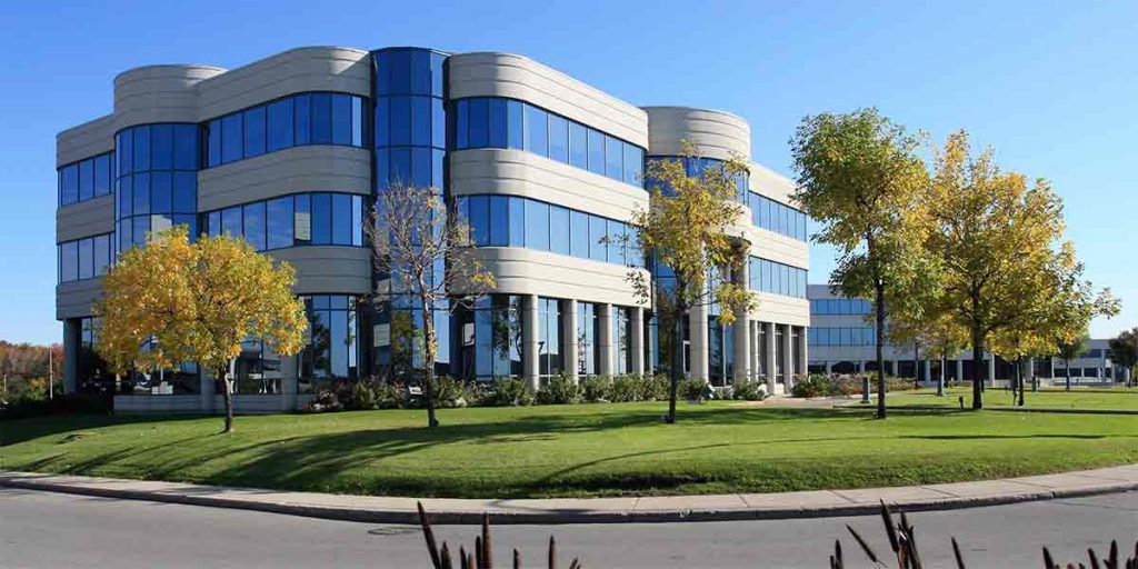 A building of commercial real estate in Florida