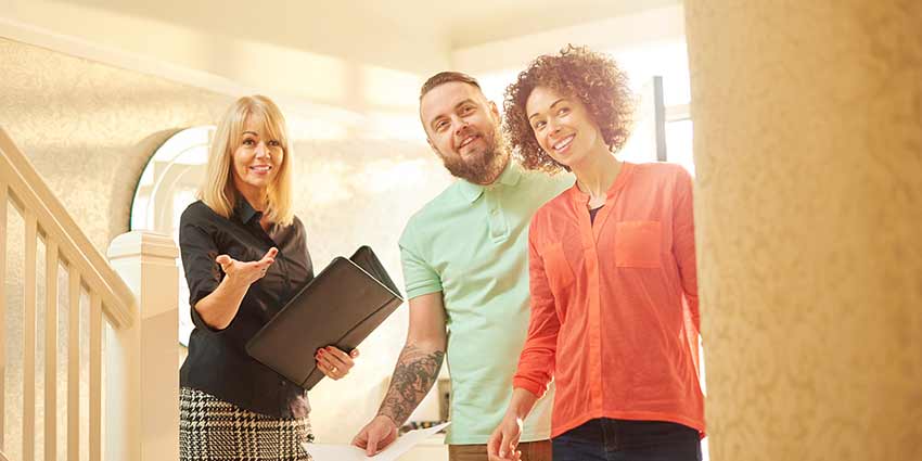 How Open Houses Help New Agents Build Confidence