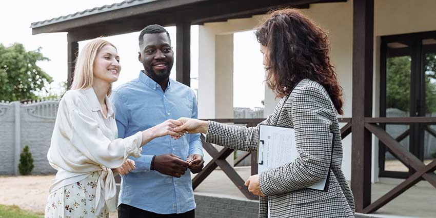 How REALTORS® Build Long-Term Client Relationships