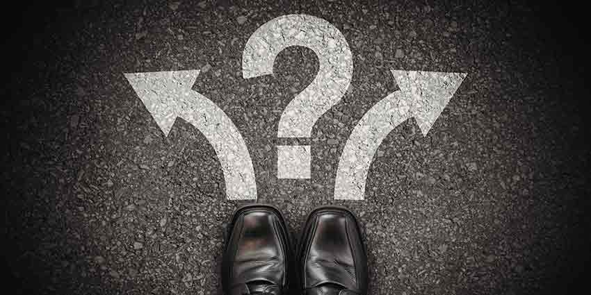 Online vs In-Person Real Estate Classes in Florida