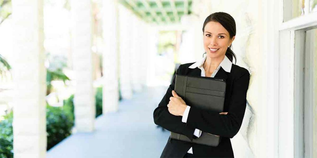 A professional female enjoying real estate jobs in Florida