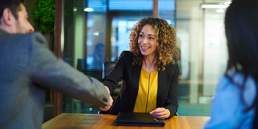 What Makes a Real Estate Career Different from a Traditional Job in Florida